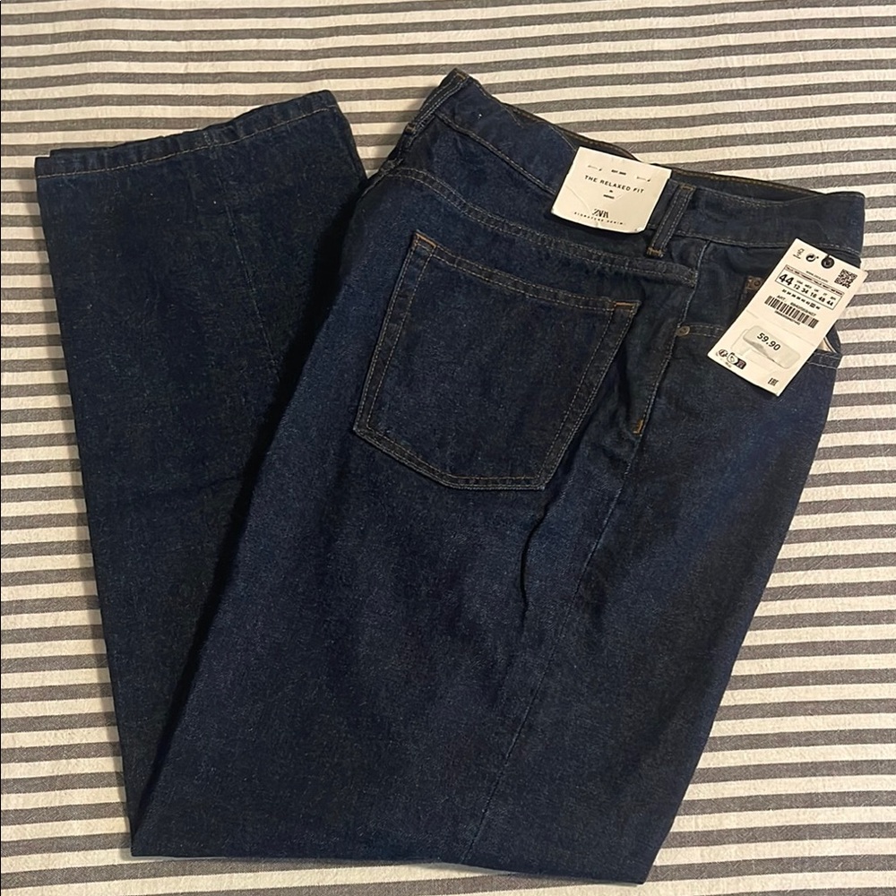 Zara Women’s Classic Dark Denim Jeans